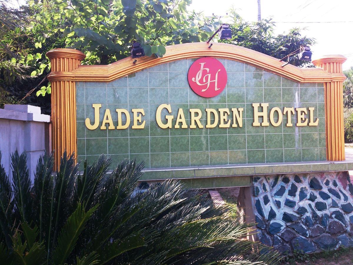 Jade Garden Hotel Bago Exterior photo