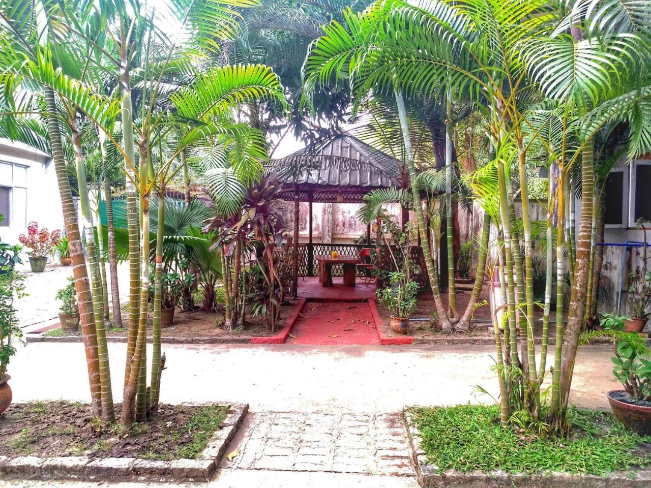 Jade Garden Hotel Bago Exterior photo